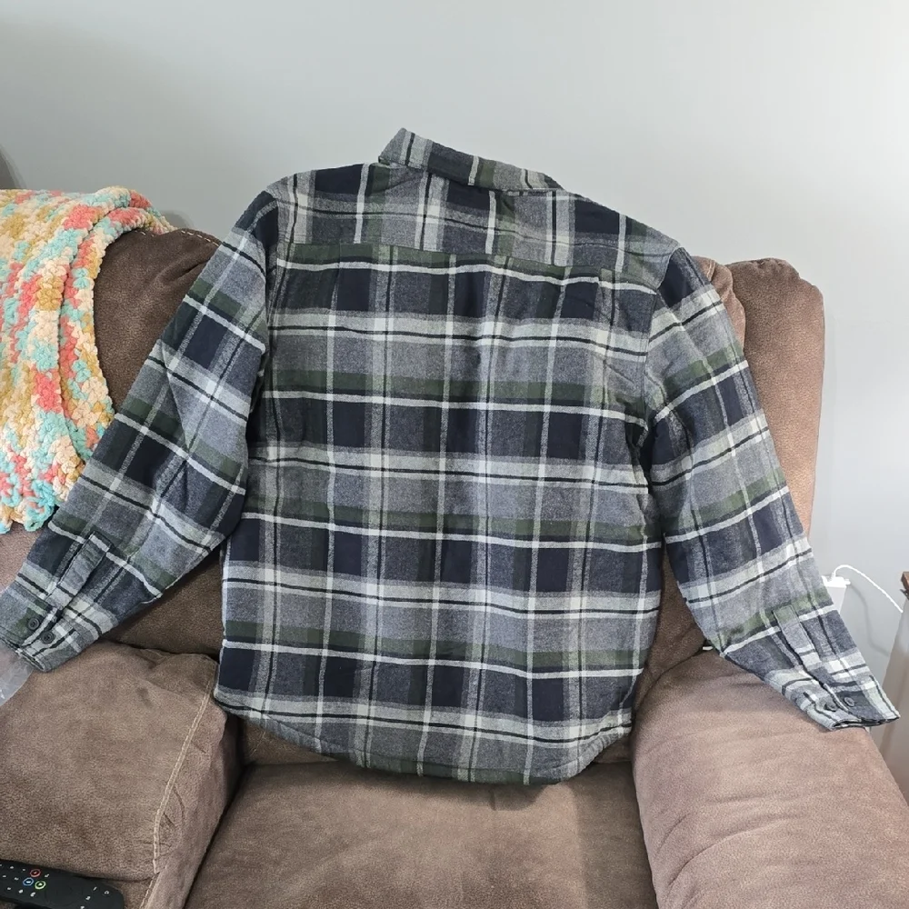 Coleman's Insulated Button Up - Picture 7 of 8